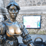 Molly Malone statue Dublin